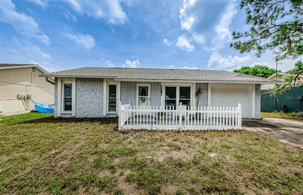 Property Photo:  3120 Latrobe Street  FL 34655 