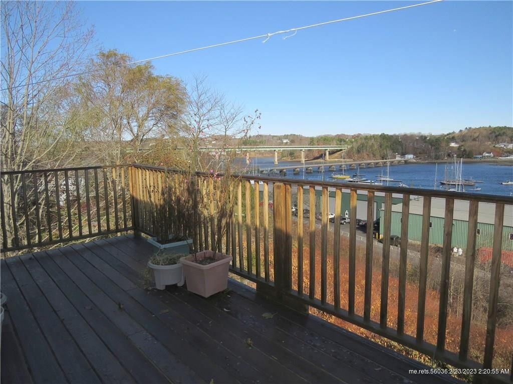 Property Photo:  29 Bridge Street 4  ME 04915 