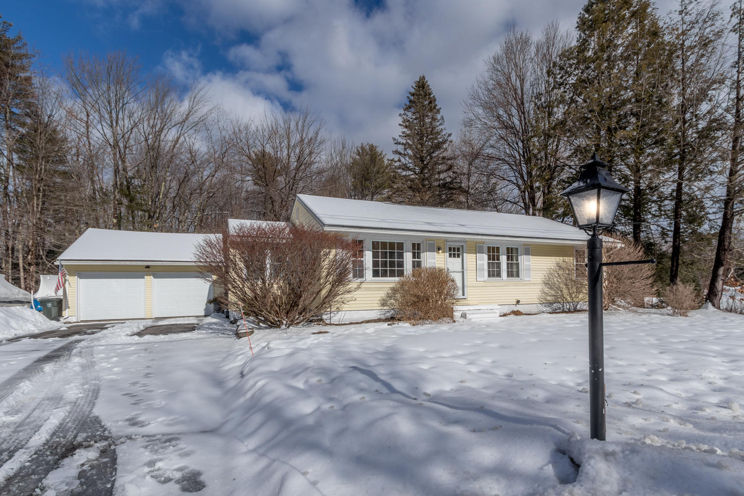 Property Photo: 86 Old Orchard Road ME 04072