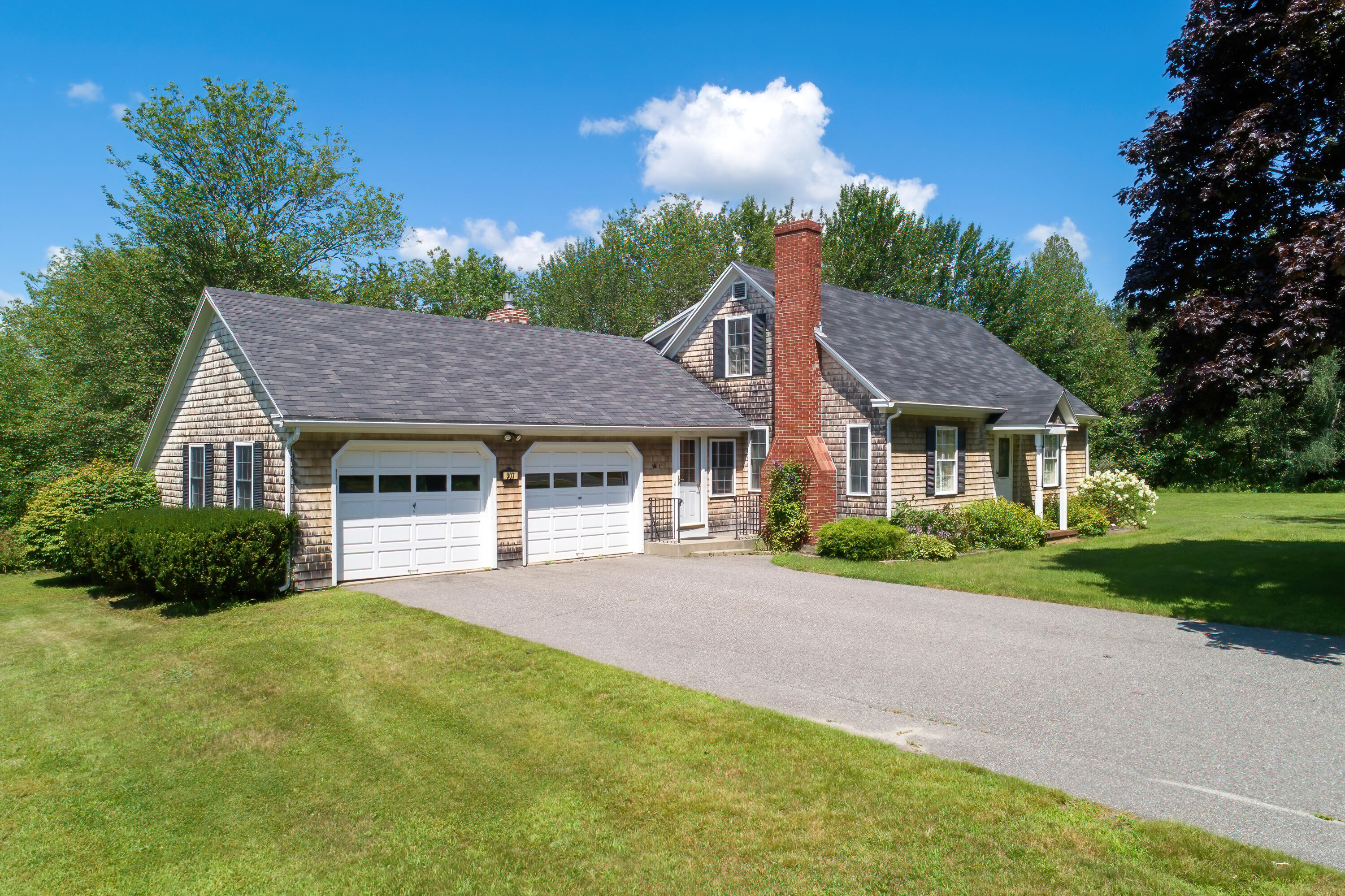Property Photo: 307 Bayside Road ME 04605