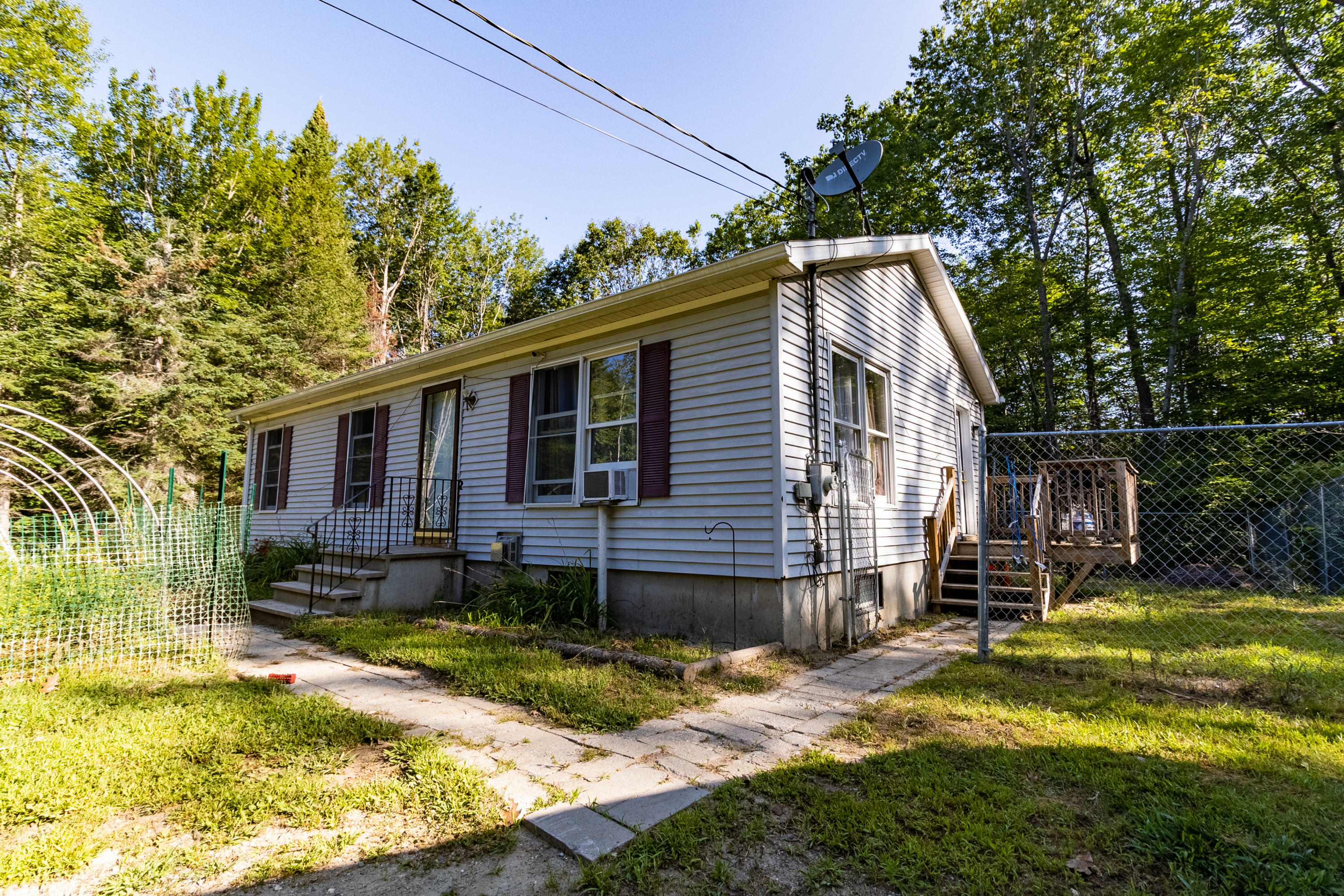 Property Photo: 35 Chickadee Drive ME 04210