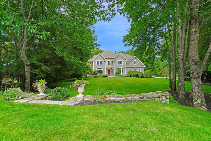 2 Spruce Lane  Falmouth ME 04105 photo