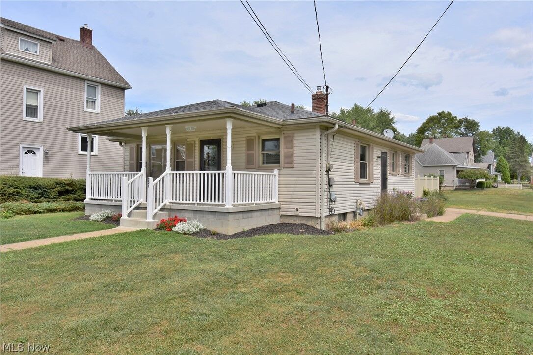Property Photo: 701 Jones Street OH 44425