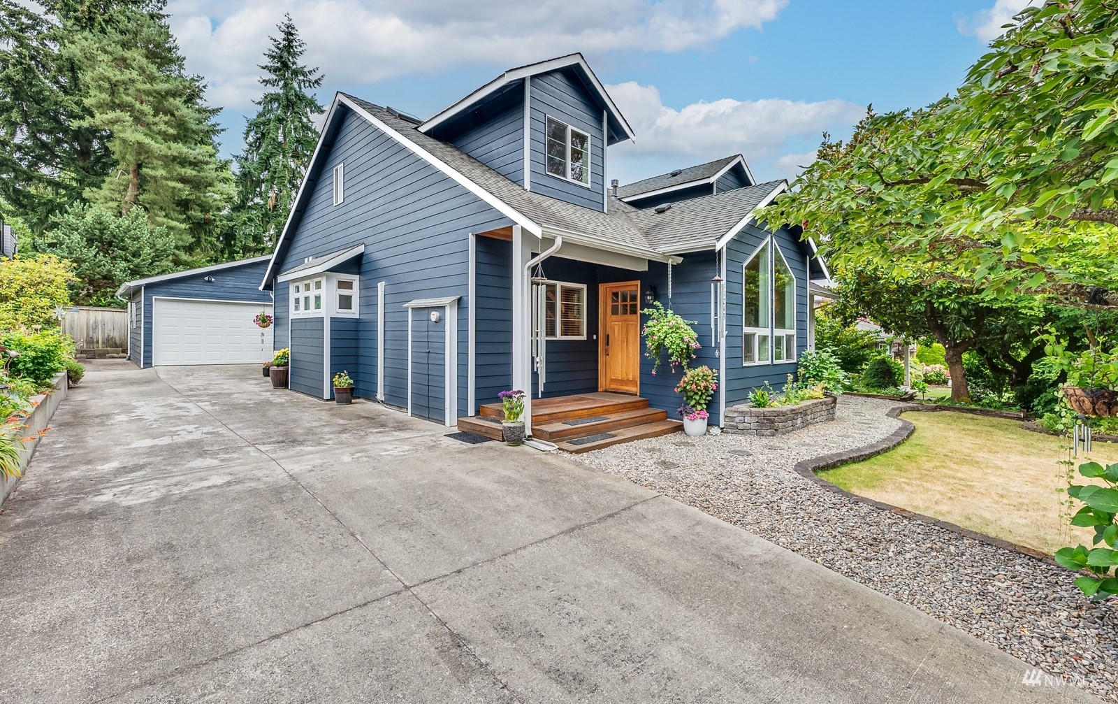 Property Photo:  11243 NE 53rd Street  WA 98033 