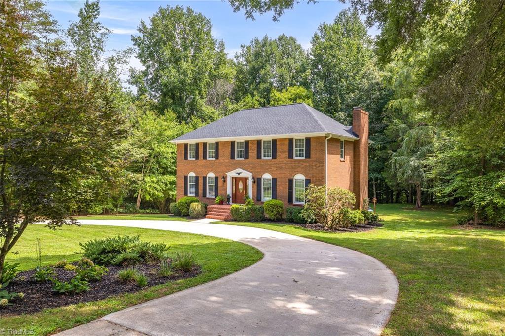 Property Photo: 1404 Woodford Road NC 27023