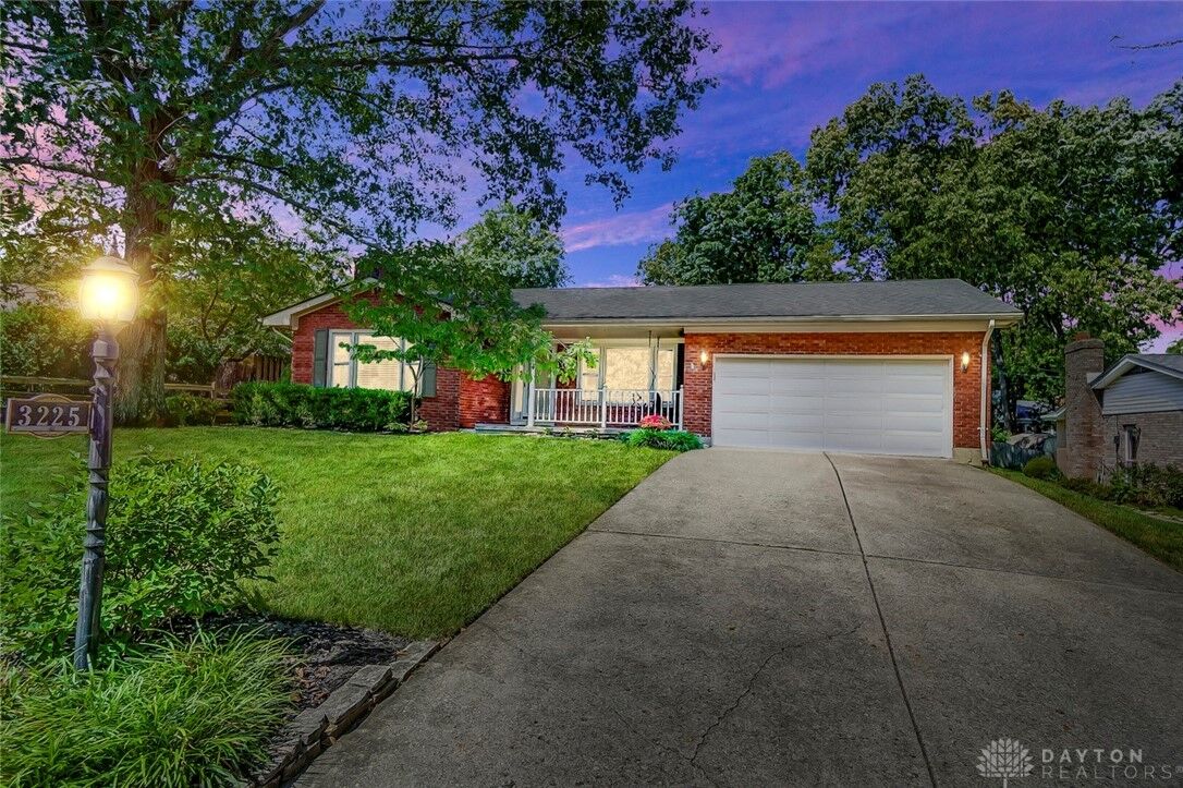 Property Photo: 3225 Bellflower Street OH 45409