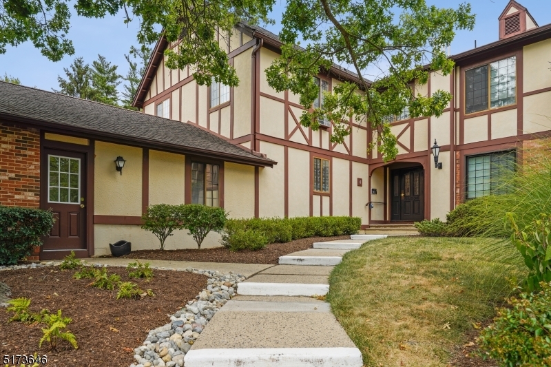 Property Photo: 4 Avon Ct NJ 07928