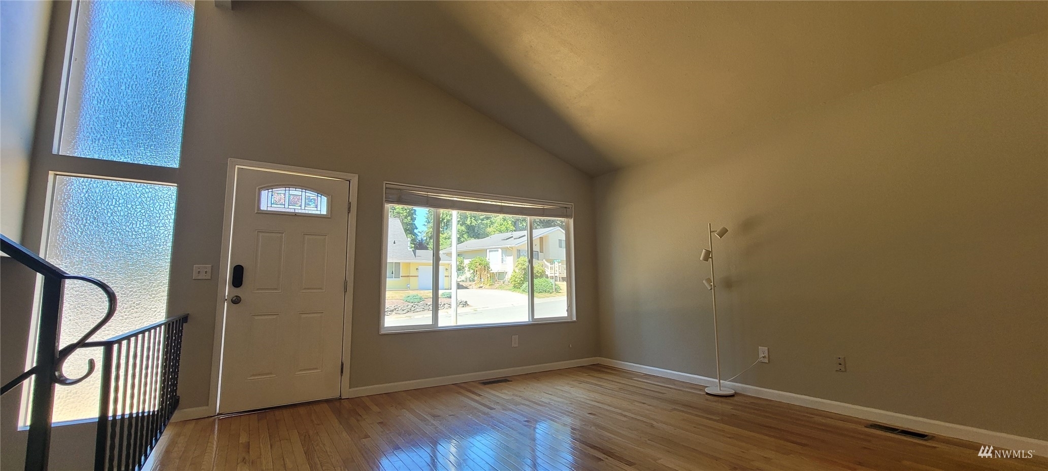 Property Photo: 13616 121st Avenue NE WA 98034