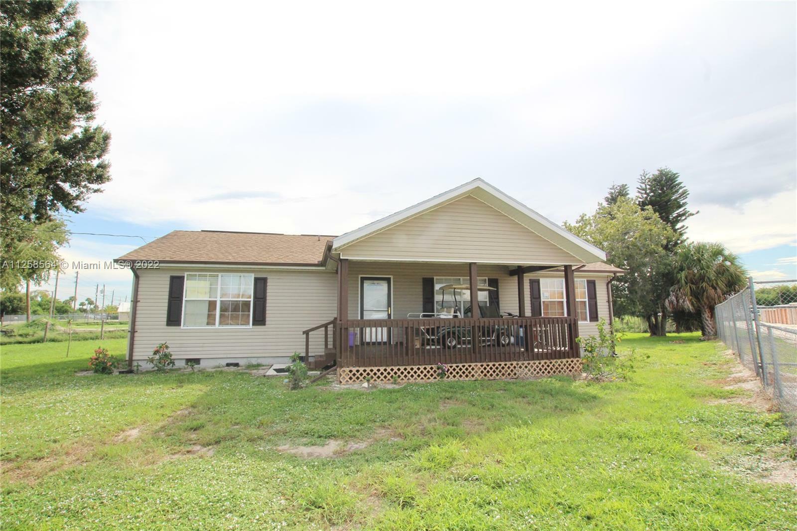 Property Photo:  9351 Hwy 78 W  FL 34974 