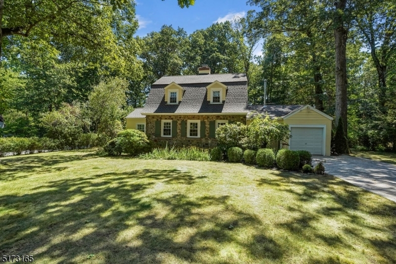 Property Photo:  116 Kenilworth Rd  NJ 07046 