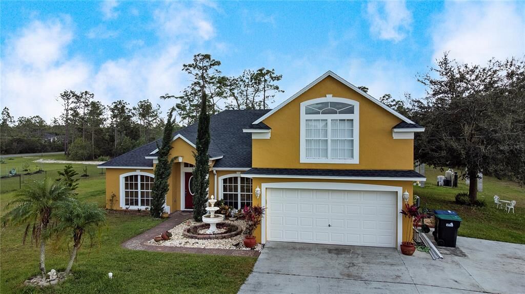 Property Photo: 20410 Paddock Street FL 32833
