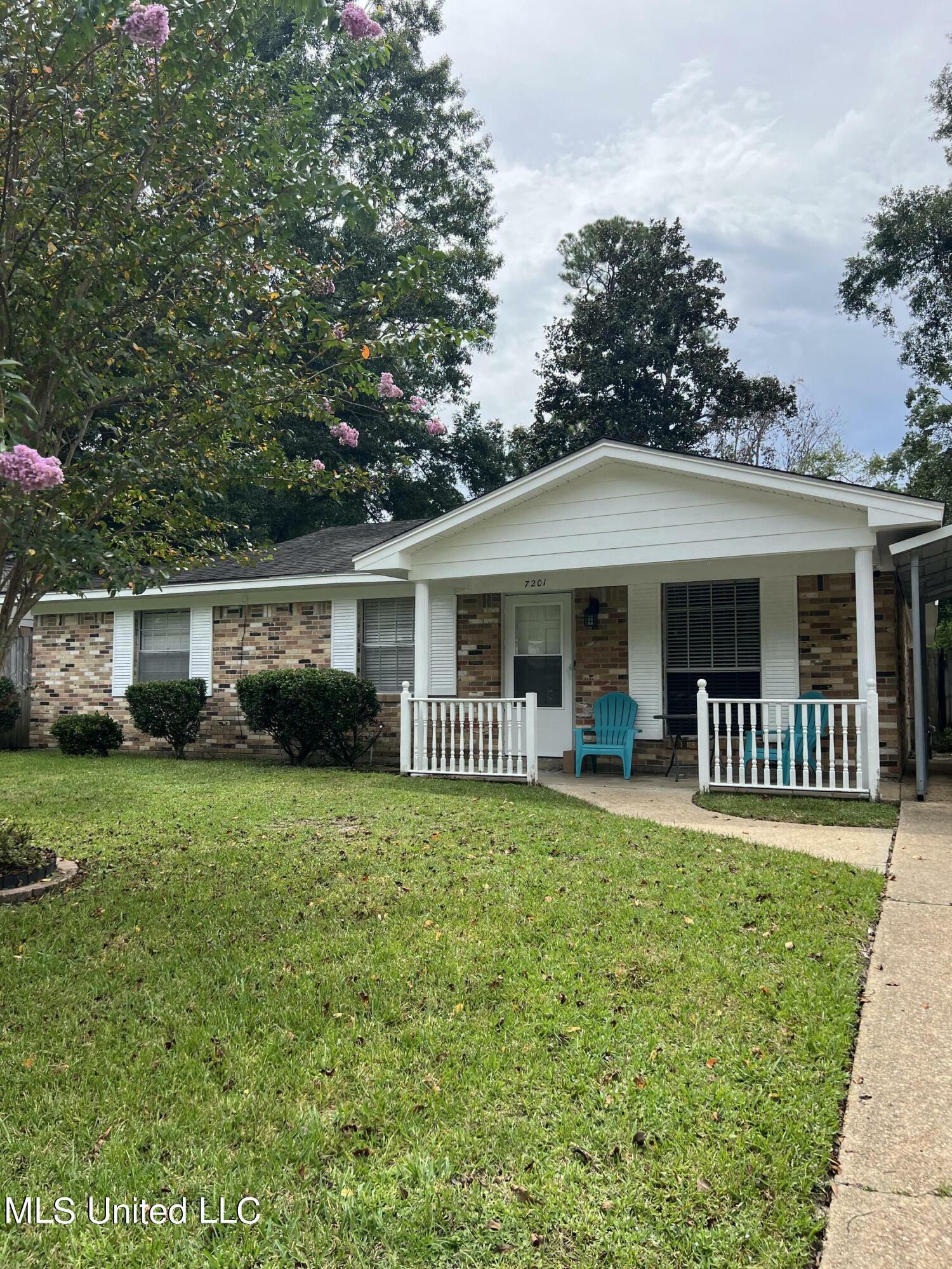 Property Photo: 7201 Knollwood Drive MS 39532