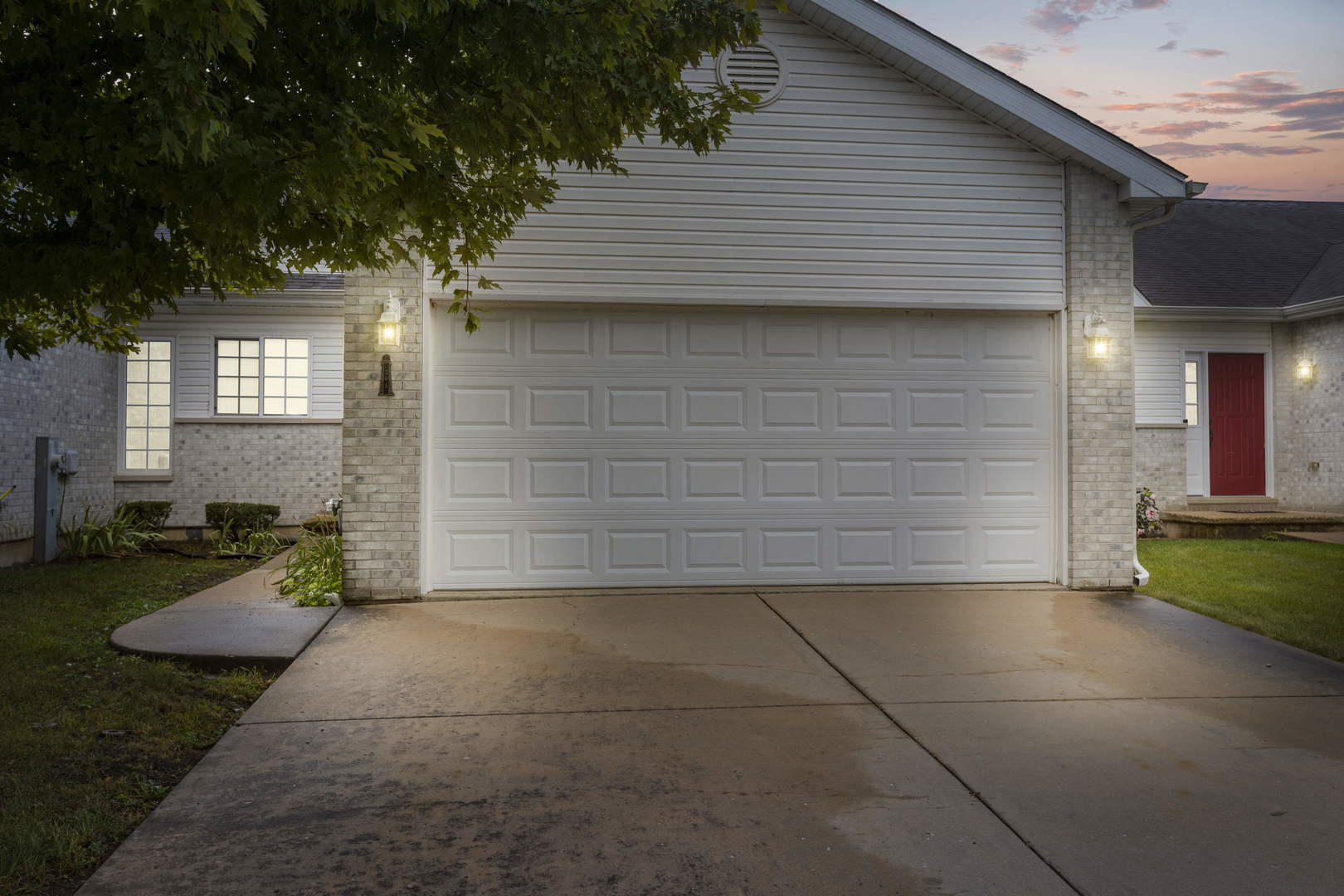 Property Photo:  205 Harbor Landing  IL 60408 