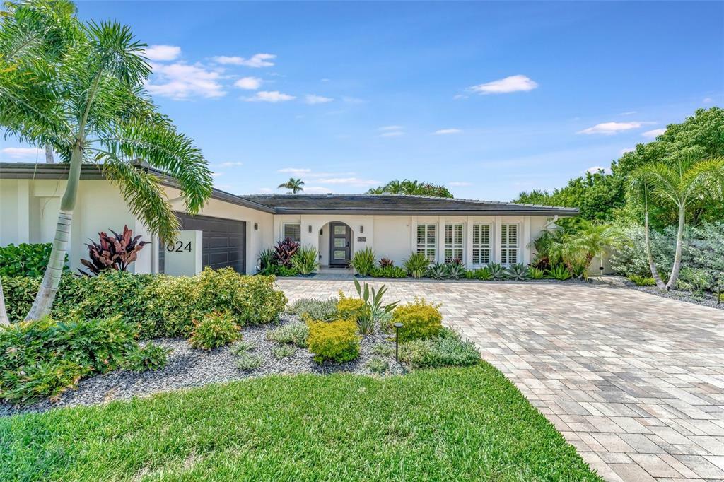 Property Photo:  624 Snug Island  FL 33767 