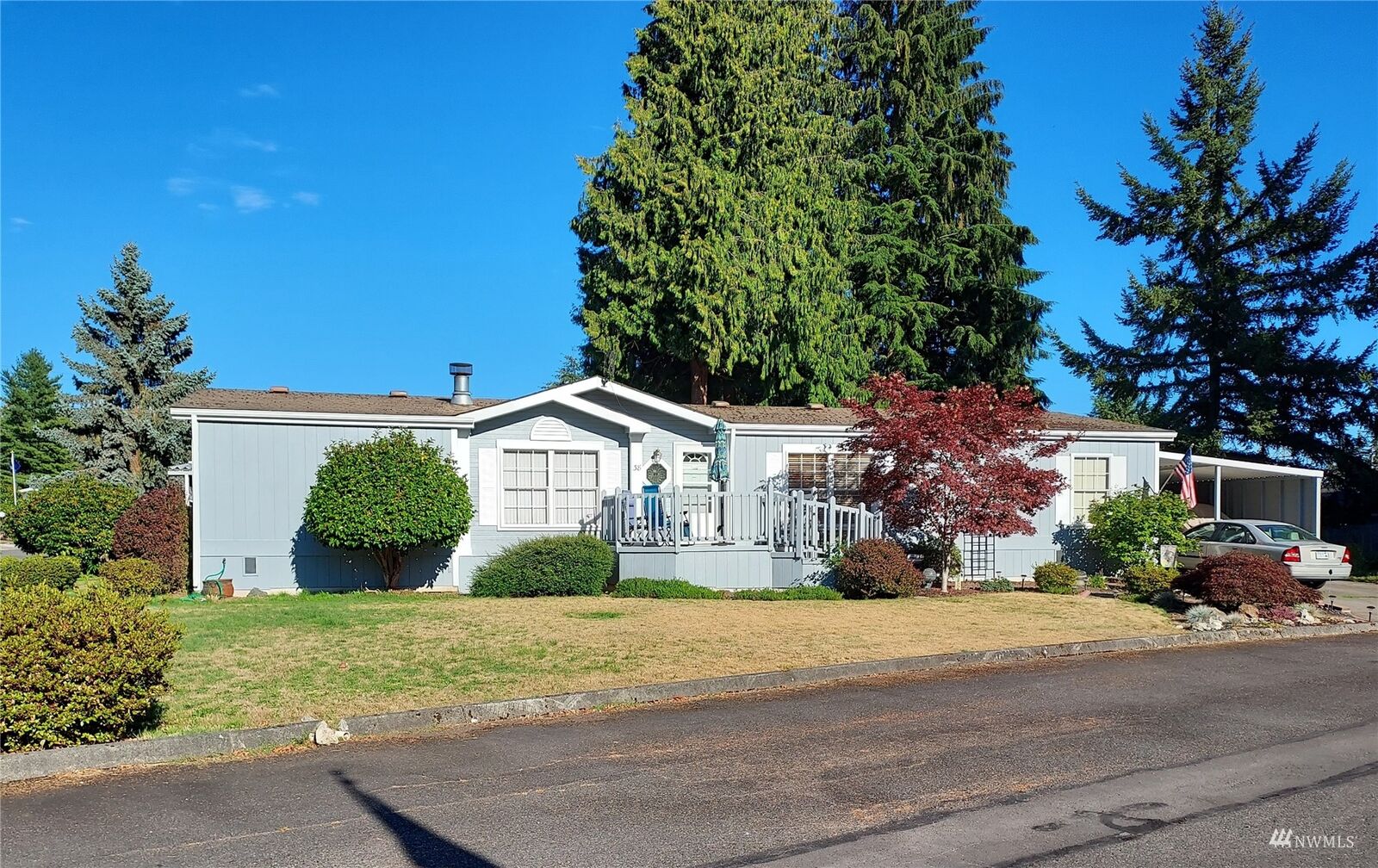 Property Photo: 8430 15th Place SE 38 WA 98258