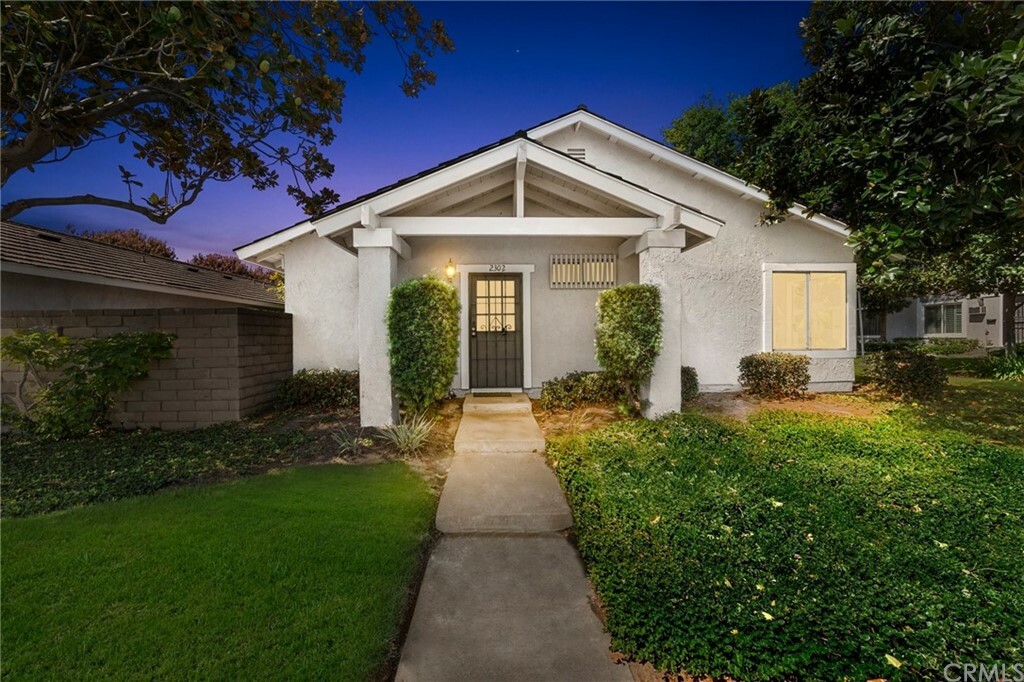 Property Photo:  2302 Cayuga Avenue  CA 92870 