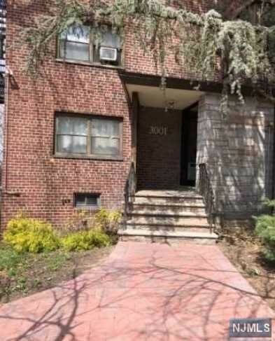 Property Photo:  3060 Edwin Avenue 1A  NJ 07024 