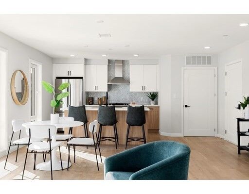 Property Photo: 457 W Broadway 411 MA 02127