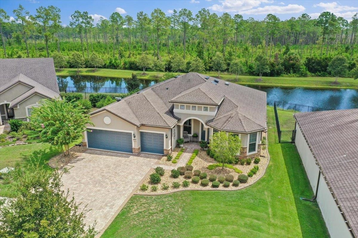 Property Photo: 448 Eagle Pass Drive FL 32081