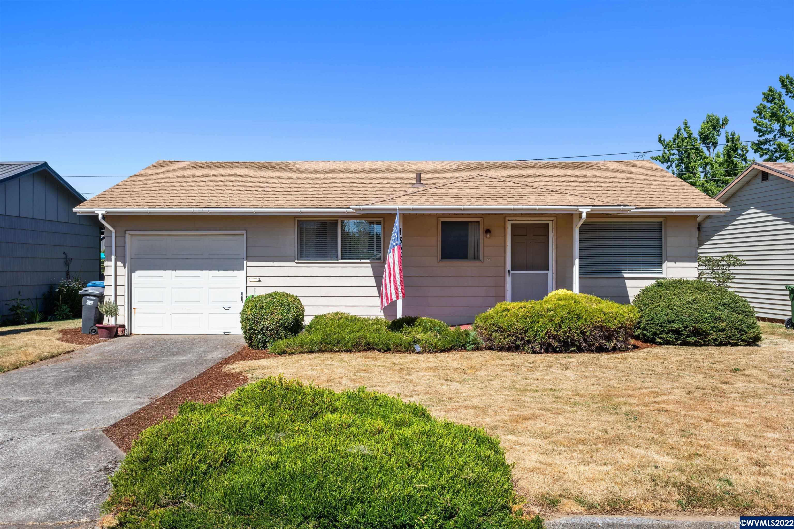 Property Photo:  1323  Thompson Rd  OR 97071 