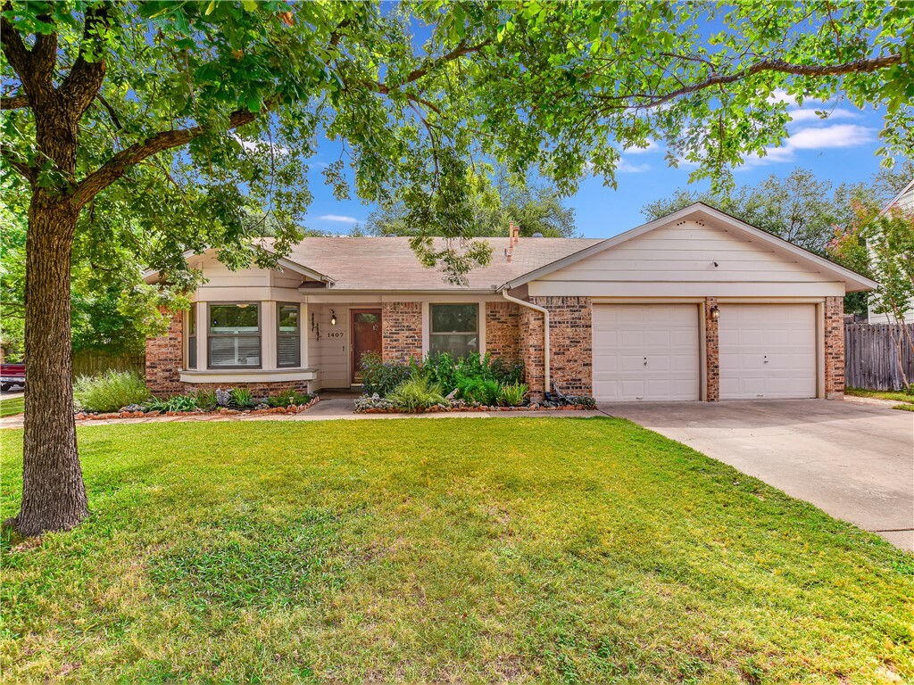 Property Photo:  1407 Doonesbury Drive  TX 78758 