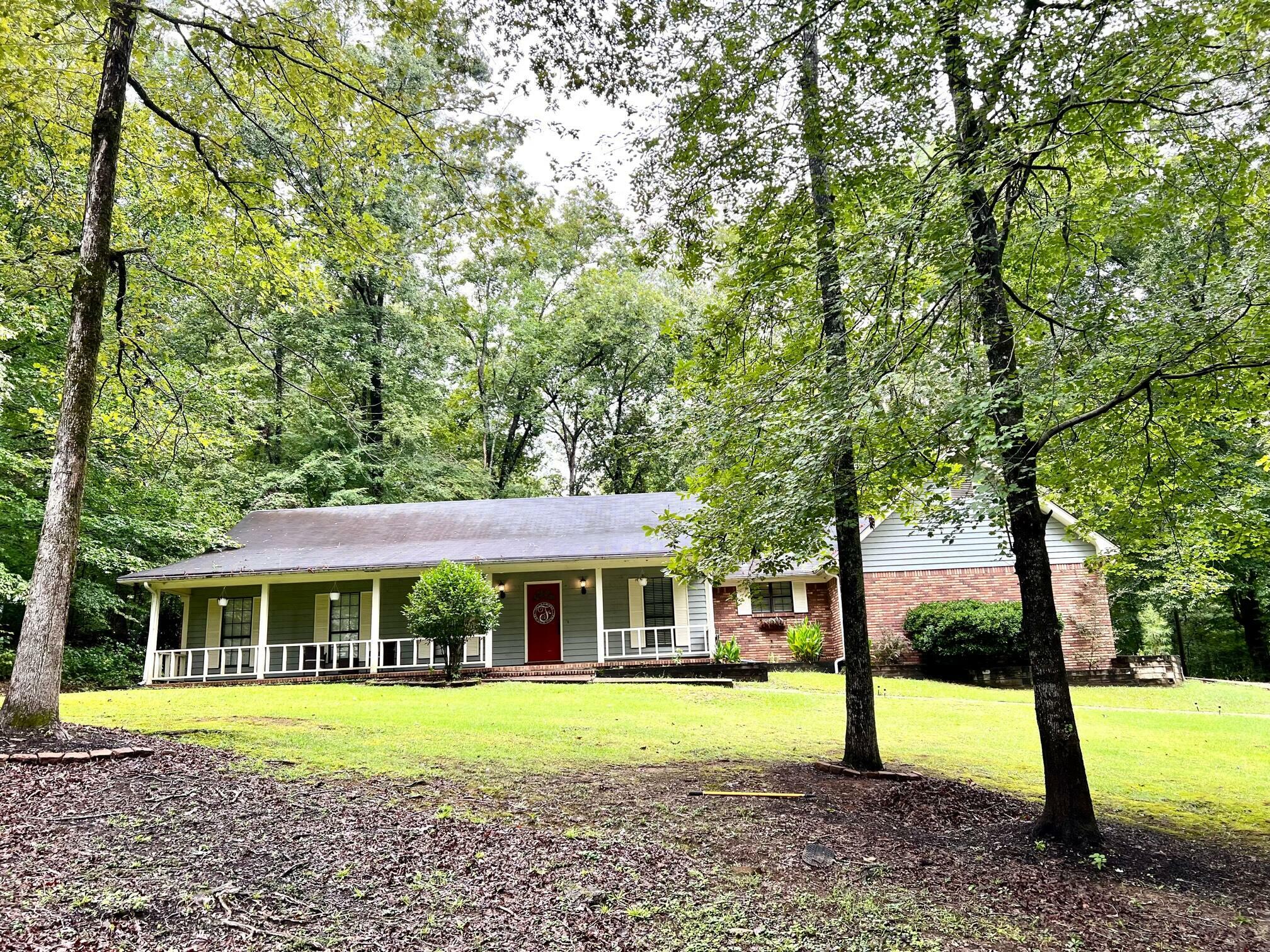 Property Photo:  231 Northview Cir  MS 39705 