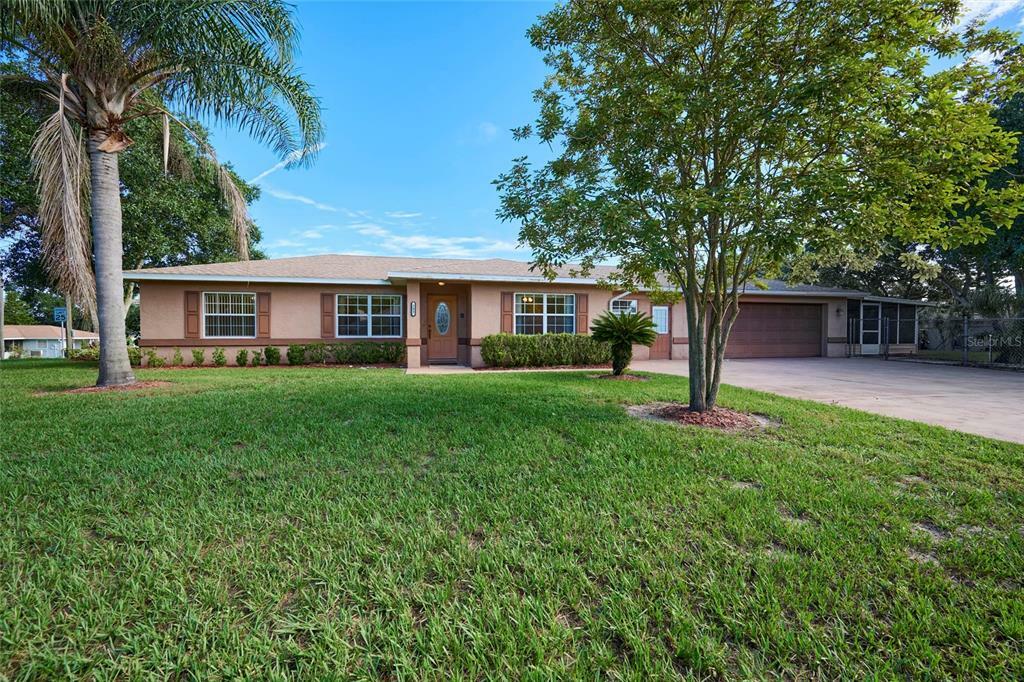 Property Photo: 203 Mountain Drive FL 33827