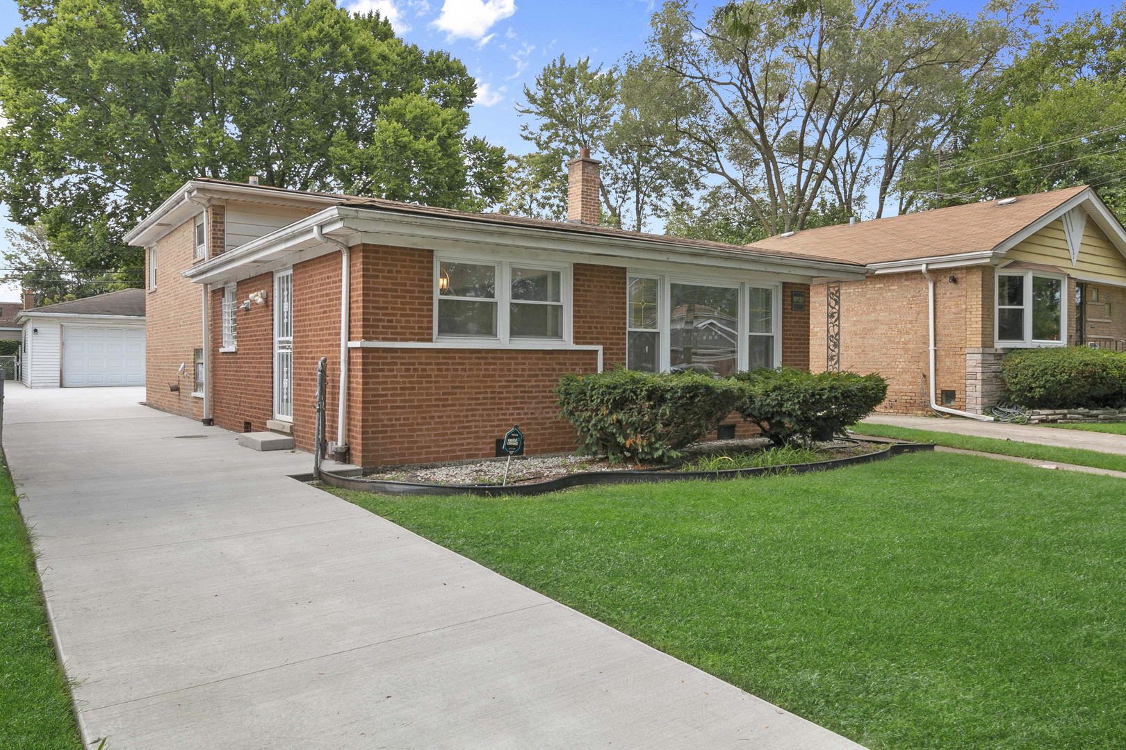 Property Photo:  10920 S Union Avenue  IL 60628 