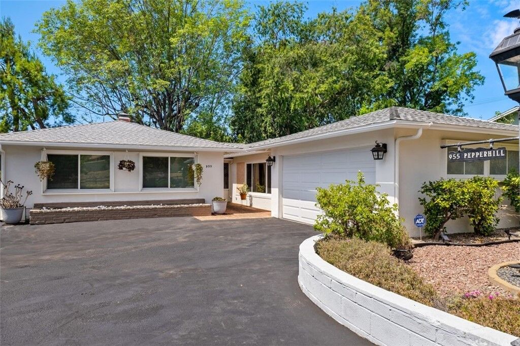 Property Photo:  955 Pepperhill Road  CA 91107 