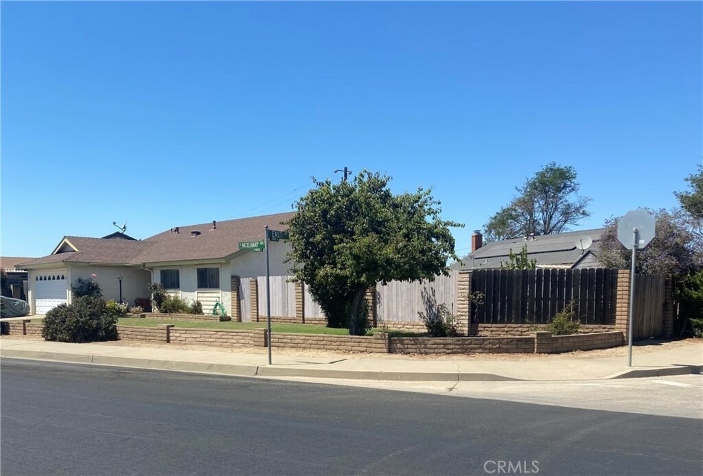 Property Photo:  625 E McElhany Avenue  CA 93454 