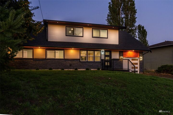 Property Photo:  28804  23rd Place S  WA 98003 