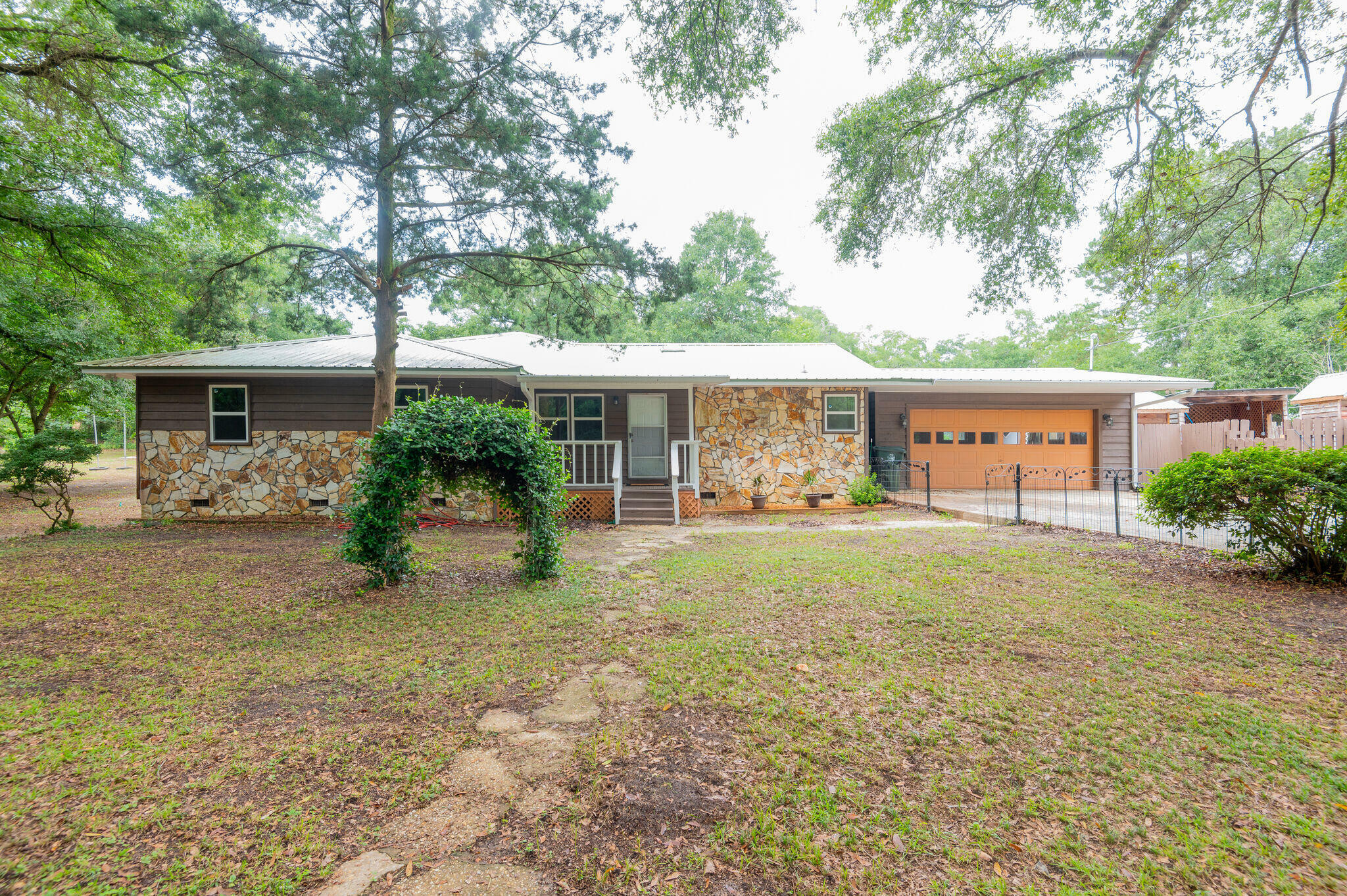 Property Photo:  372 S 18th Street  FL 32435 