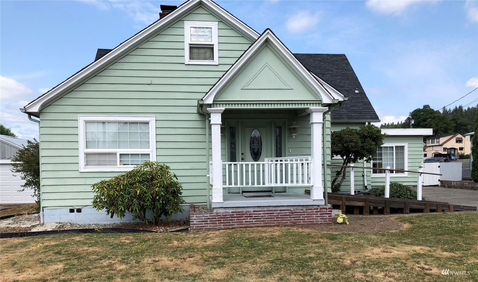 Property Photo: 52 SW 12th Street WA 98532