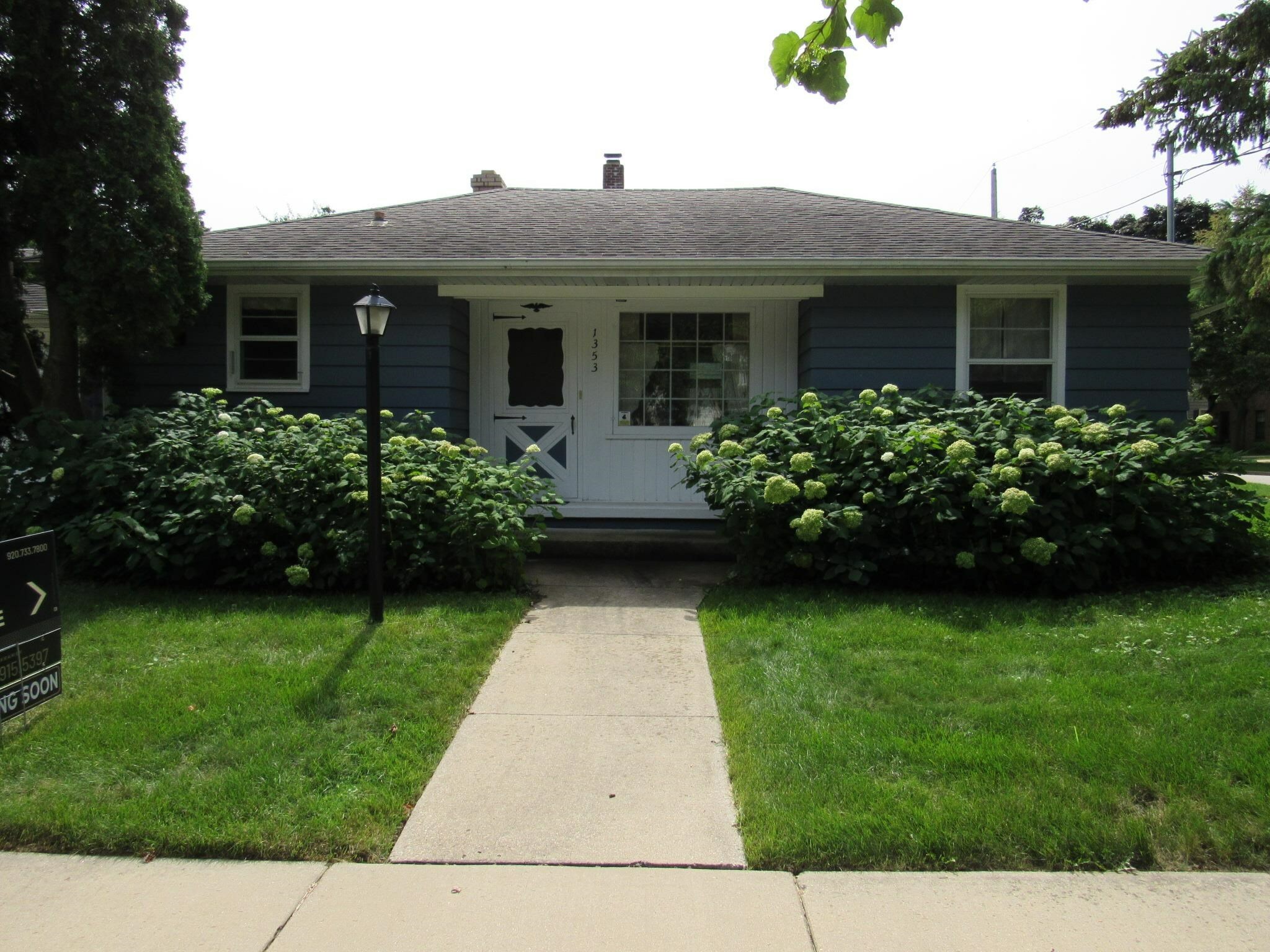 Property Photo:  1353 W Pine Street  WI 54914 