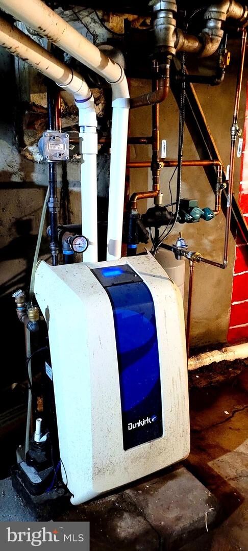 Property Photo:  239 W Albanus Street  PA 19120 