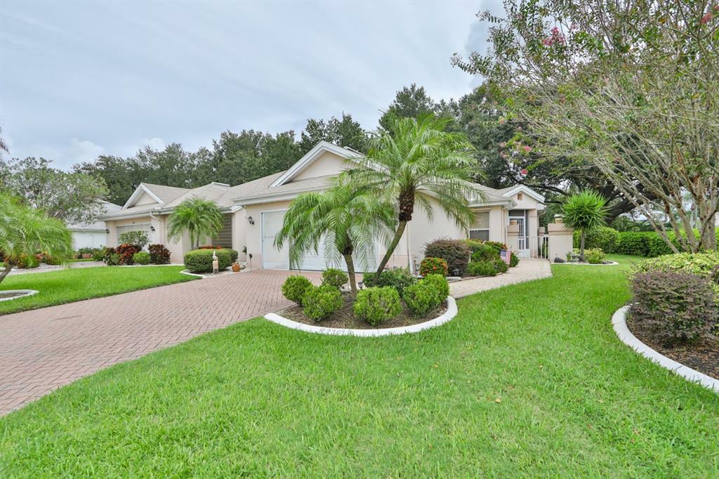 Property Photo:  2301 Marksmen Court  FL 33573 