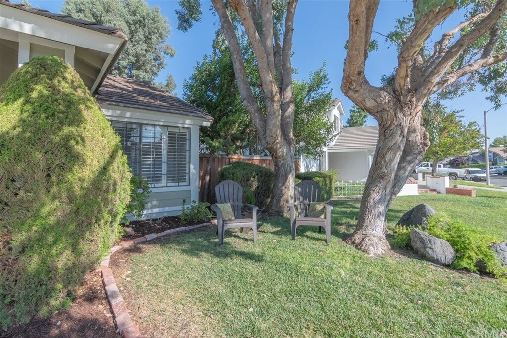 Property Photo:  41573 Willow Run Road  CA 92591 