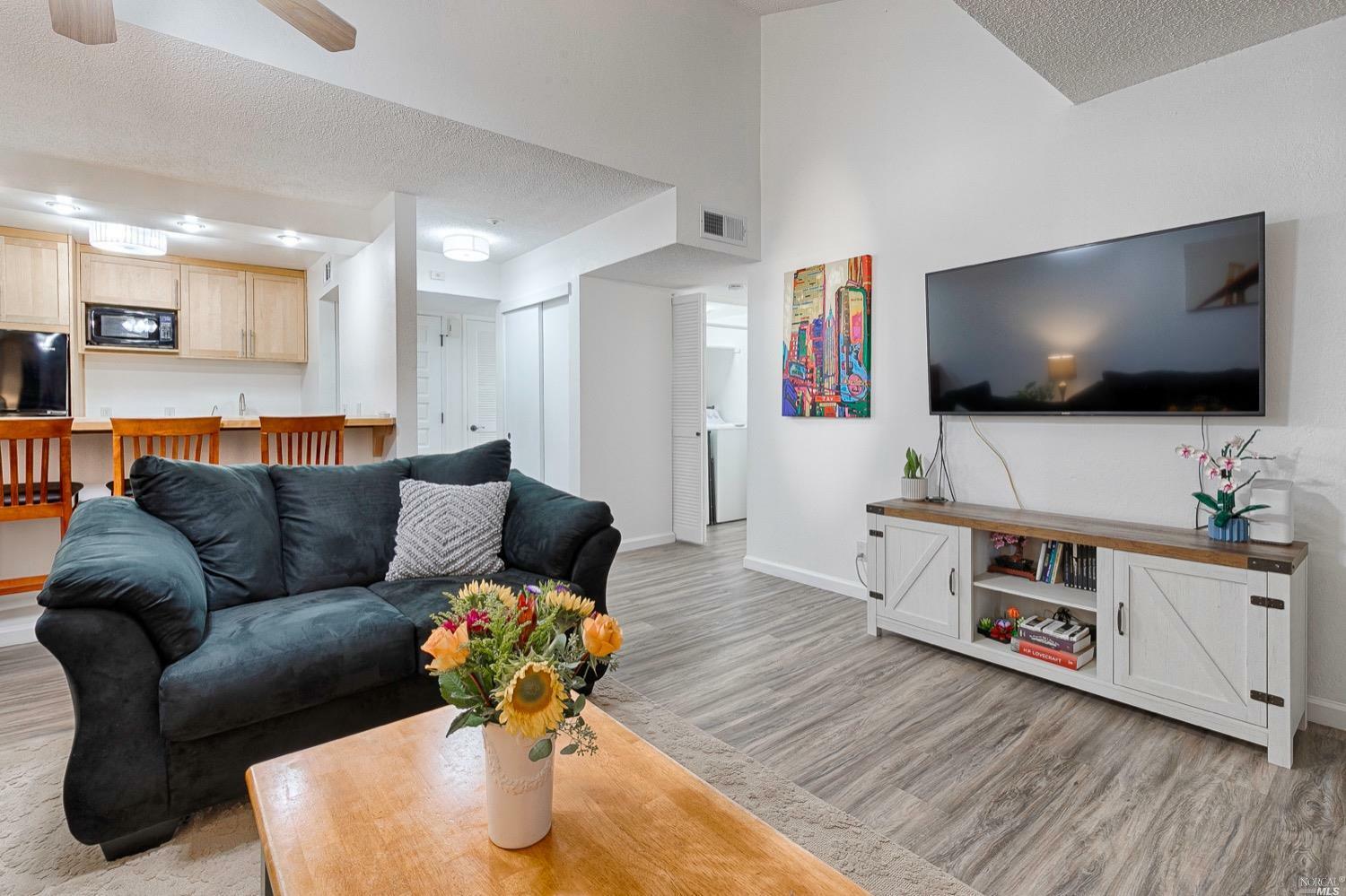 Property Photo:  1370 Townview Avenue 306  CA 95405 