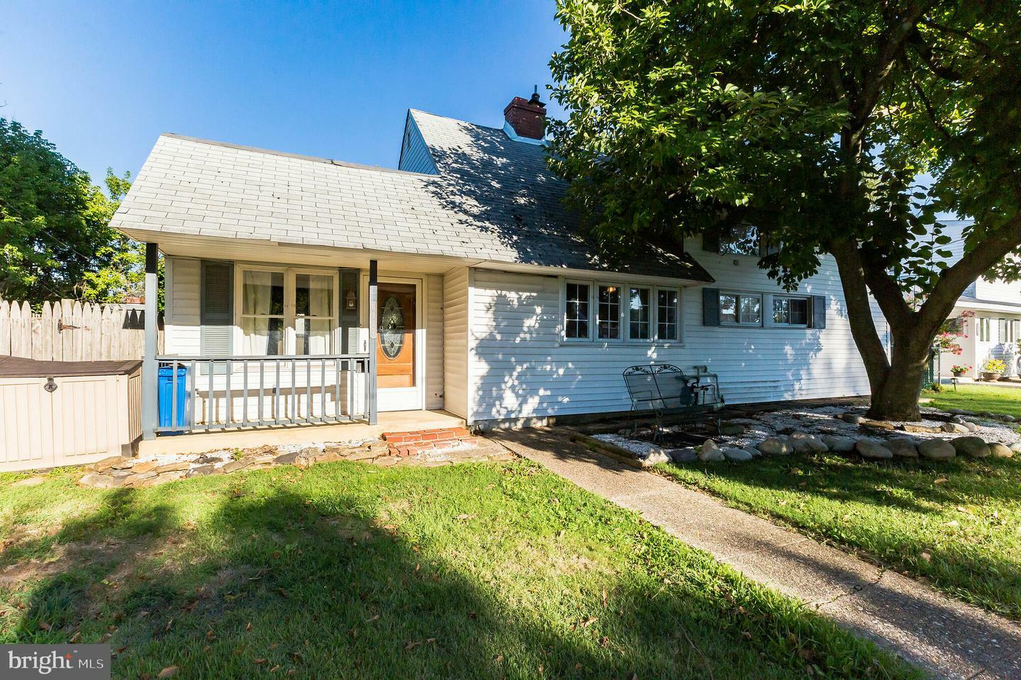 Property Photo: 9337 Treaty Road PA 19114