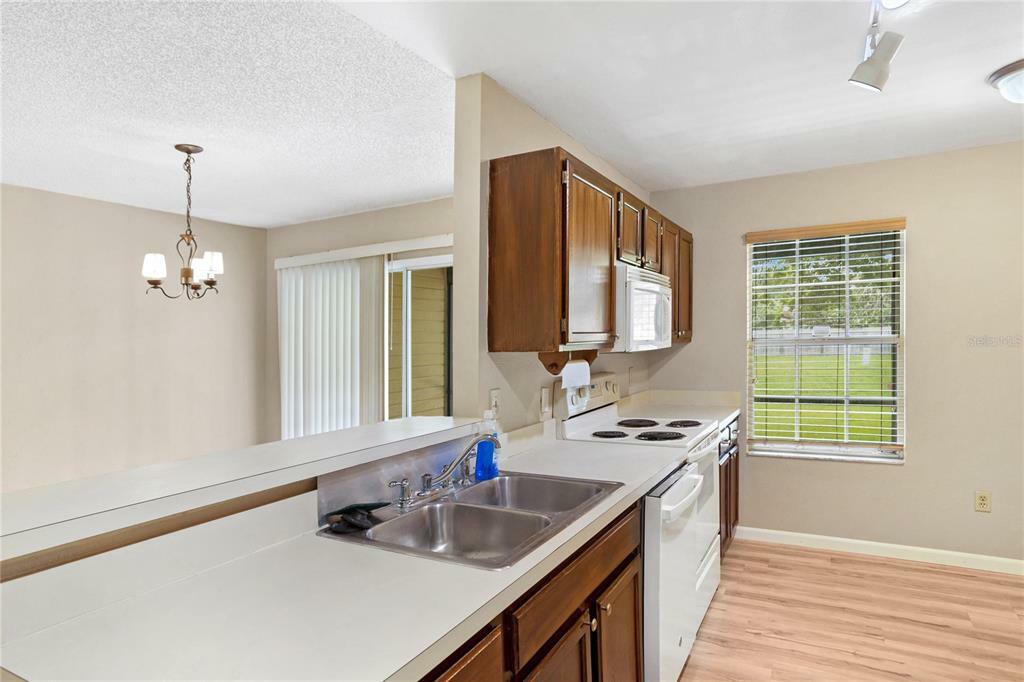 Property Photo: 2877 Boulder Falls Court FL 32703