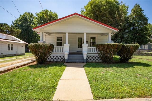 Property Photo:  318 West College Street  MO 63640 