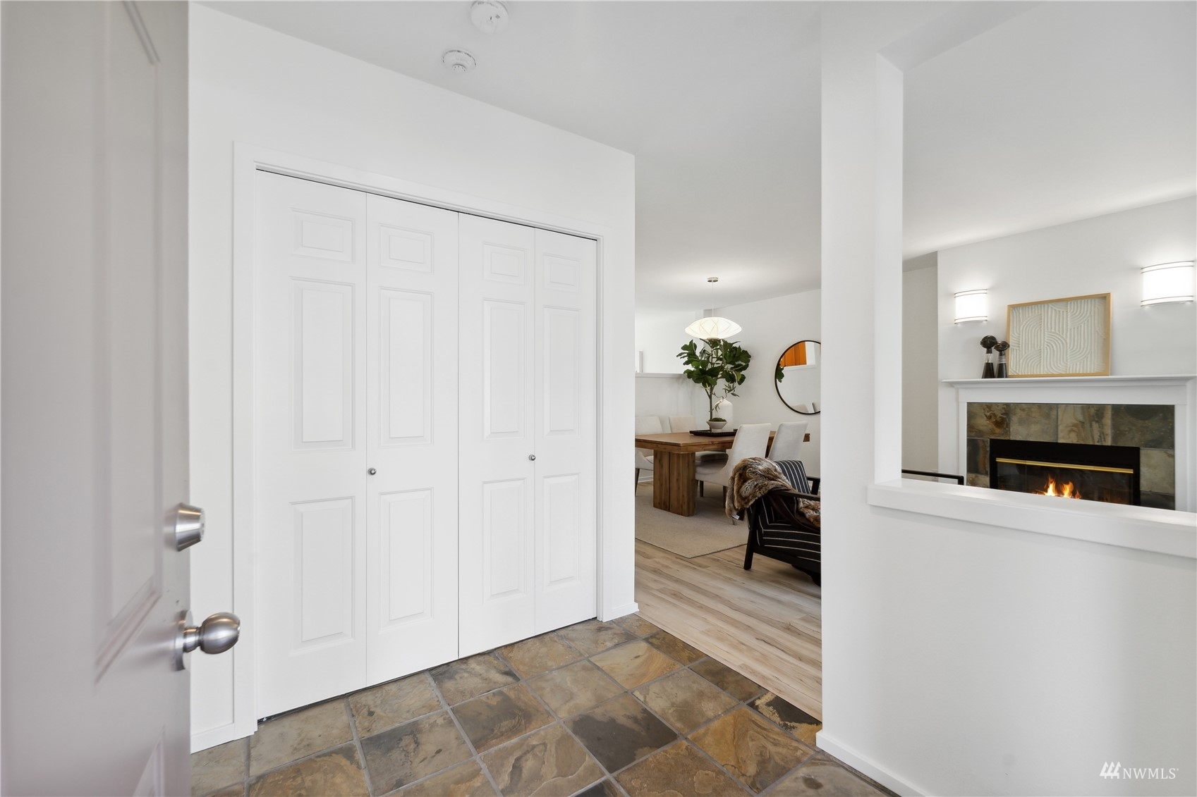 Property Photo: 15843 NE 91st Way WA 98052