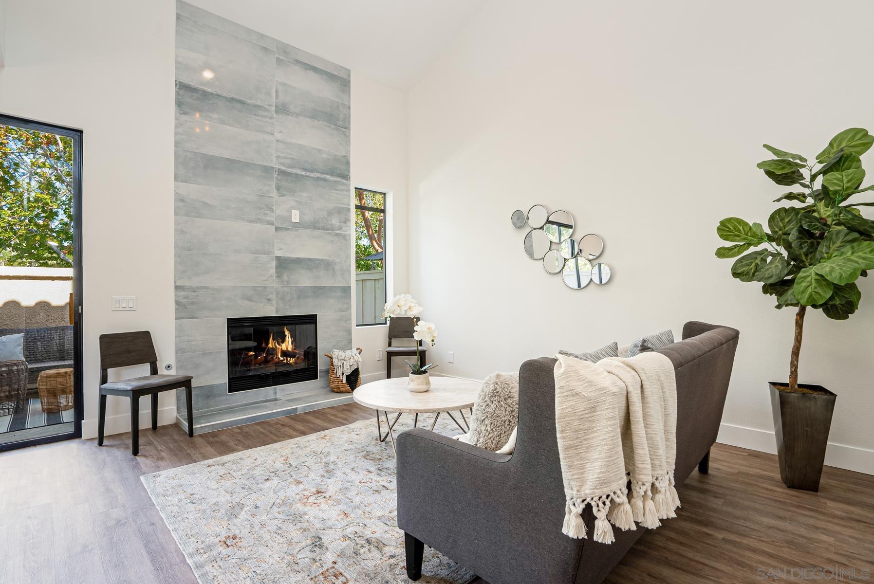 Property Photo: 3813 Creststone Pl CA 92130