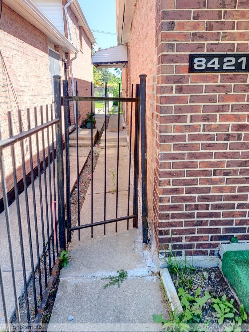 Property Photo:  8421 S Gilbert Court  IL 60620 