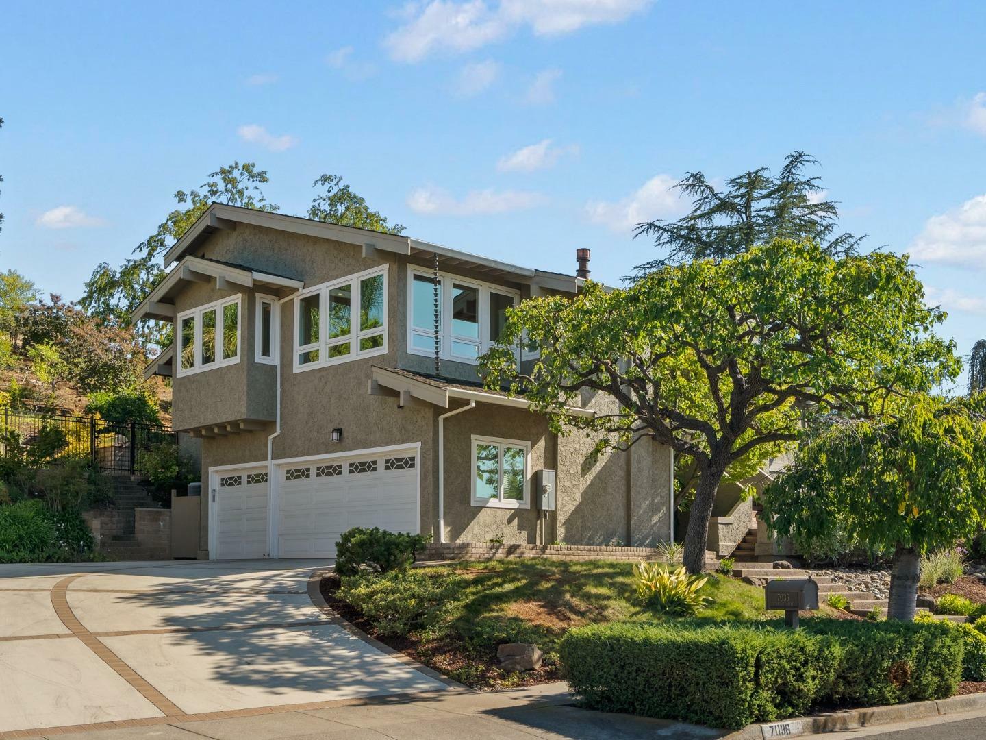 Property Photo: 7036 Burnside Drive CA 95120