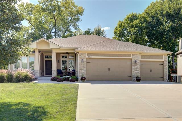 Property Photo: 22521 S Roosevelt Street KS 66083