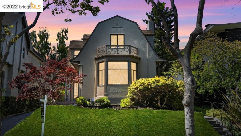 Property Photo: 35 Craig Ave CA 94611