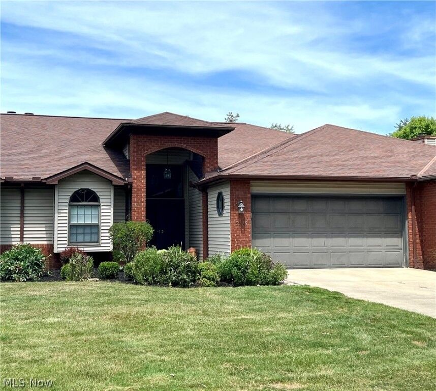 Property Photo:  5225 Parkhurst Drive  OH 44054 