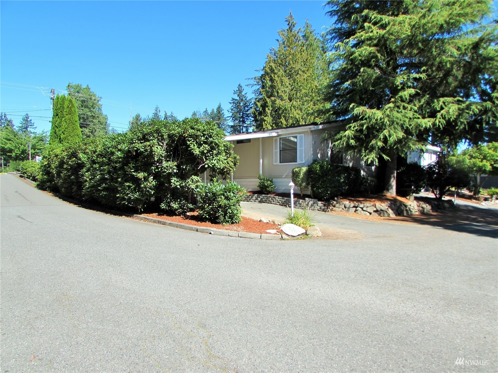 Property Photo:  3504 Seattle Hill Road Sp 1  WA 98012 