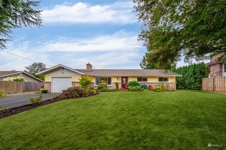 Property Photo:  2943 Olympic Place  WA 98022 